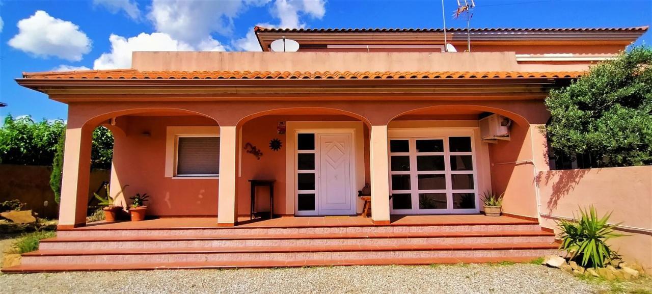 Villa Du Lac Speciale Pour Famille Avec Enfant Riudecanyes Exterior foto